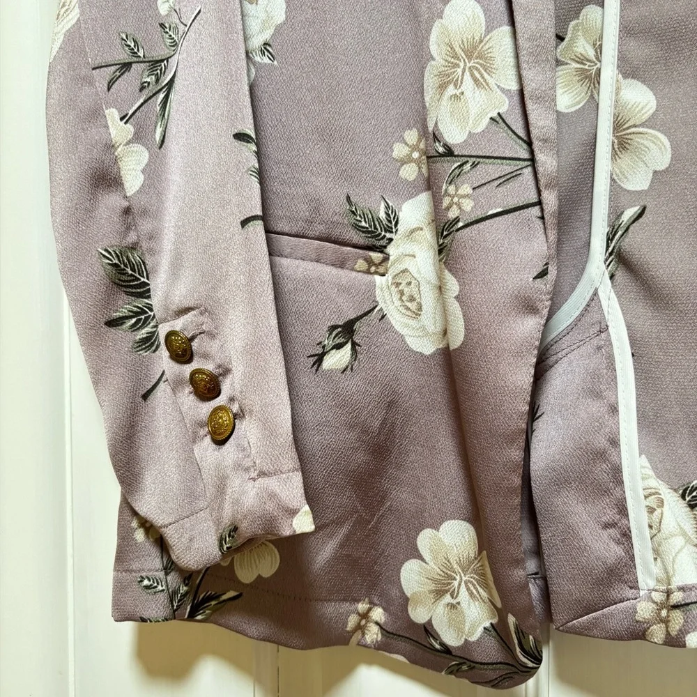 🚨4X$25🚨 Floral Women's Blazer - Purple and White - Picture 5 of 11